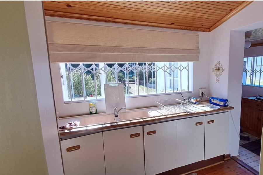 3 Bedroom Property for Sale in Perridgevale Eastern Cape